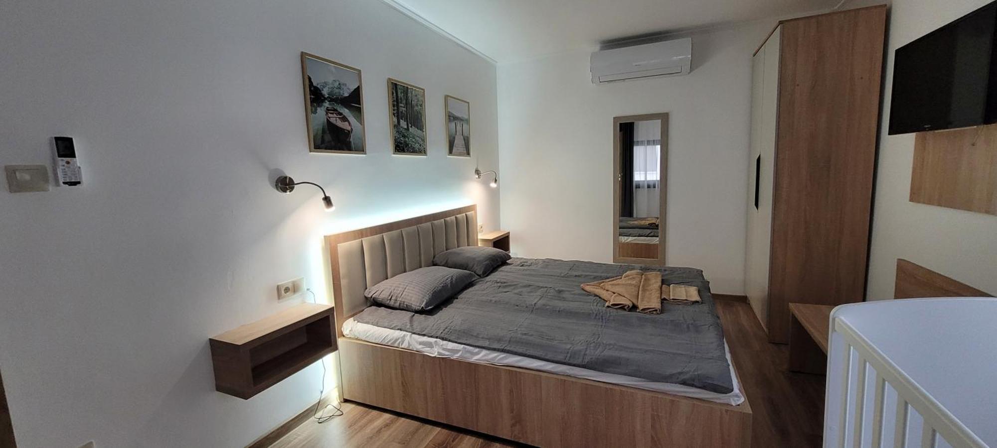 Csaladi Kikoeto Apartman Gyula Exterior foto