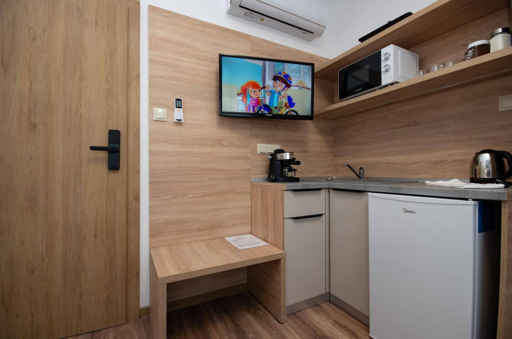 Csaladi Kikoeto Apartman Gyula Exterior foto