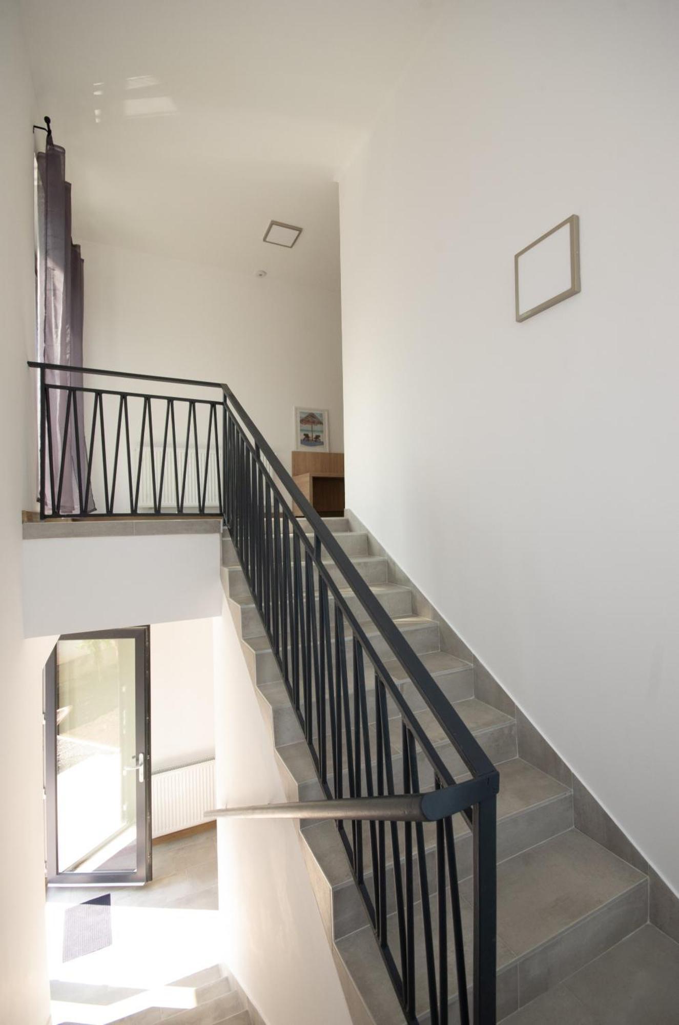 Csaladi Kikoeto Apartman Gyula Exterior foto
