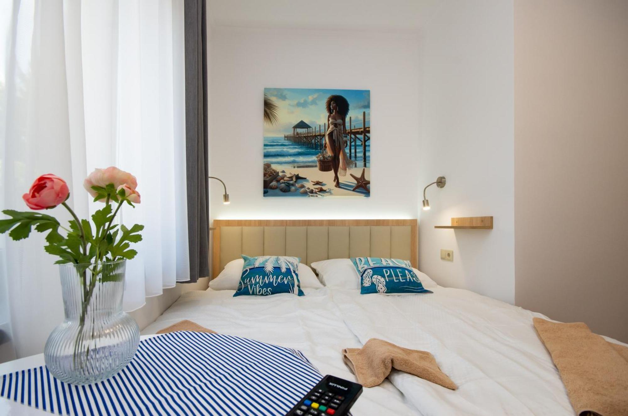 Csaladi Kikoeto Apartman Gyula Exterior foto